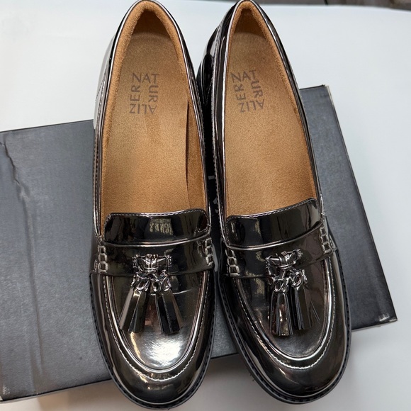 Naturalizer Women's Committed Lug Sole Loafers- Size 11 - Picture 8 of 12